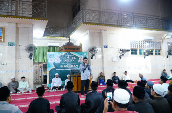 Peringati Nuzulul Qur’an 1447 H, Pemkab Kampar Datangkan Ust. Hafiz Salim Pemeran Bang Salim pada Sinetron Si Entong ke Masjid Al Ittihad Kuok. 