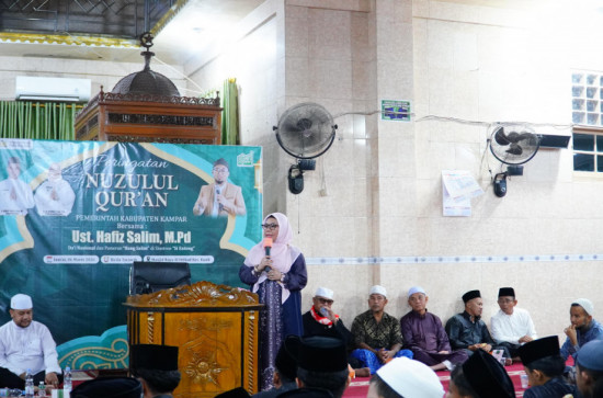 Disambut Meriah, Wakil Bupati Kampar Laksanakan Nuzulul Qur'an dan Safari Ramadhan 1447 H di Kecamatan Kuok