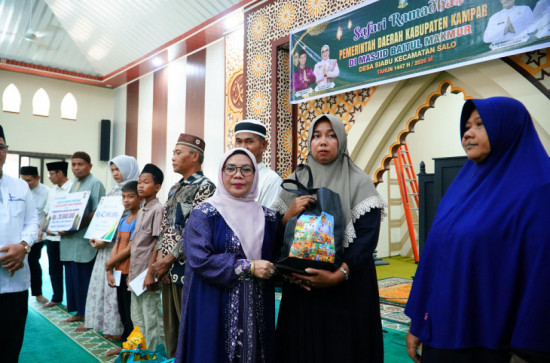 Safari Ramadhan di Desa Siabu, Wabup Kampar Misharti Dorong Penguatan UMKM, Entrepreneurship dan Produk Unggulan Desa