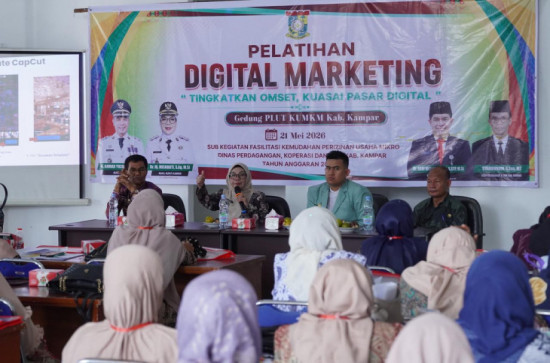 Dorong UMK Masuk Ekosistem Digital, Wabup Kampar Buka Pelatihan Pemasaran Digital.