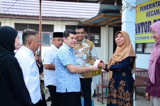 Bupati Kampar Diwakili Pj Sekda Tutup Festival Lomang, Apresiasi Antusias Masyarakat