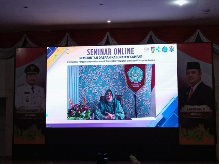 Seminar Penanganan Stunting, Ketua TP-PKK Kampar: “Lindungi anak dari stunting dengan optimalisasi Penggunaan Dana Desa”