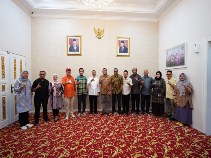 Bersama Gubernur Riau, KI Pusat dan KI Riau, Pj Sekda Kampar Ikuti Rapat Persiapan HAKIN 2023 di Kampar. 