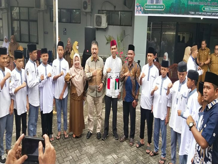 Bersholawat Bersama Bapenda Kampar dihadiri Ustadz Prof. Abdul Somad, Lc. 