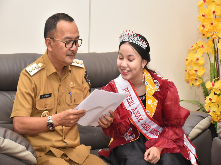 Dari 6 Putri Anak Riau, Ratu Morraya dari Kampar Juga akan Ikut Ajang Putri Anak Indonesia di Jakarta. 