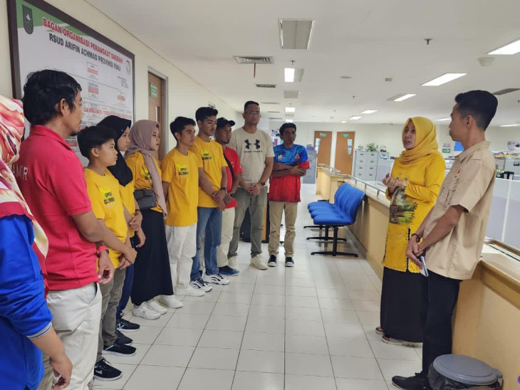 Ikuti Kejurprov  Panjat Tebing di Inhu, Pj Bupati Kampar dan Pj Ketua TP PKK Kabupaten Kampar Berikan Support dan Semangat , Semoga dapat Harumkan Nama Kampar.