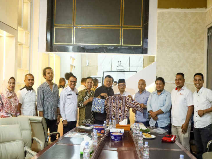 Bersama PT. Semoga Laris Jaya, Pj Bupati Kampar akan Launching Local Brand Beras Takau dan Batik Kampar.