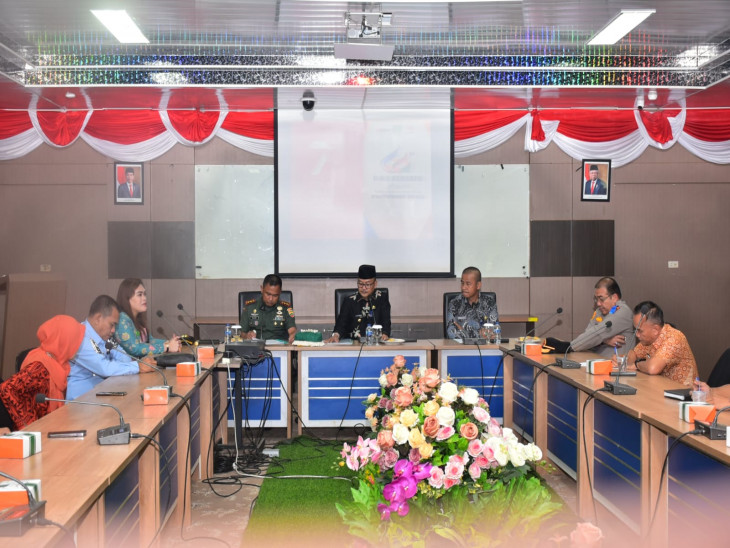 Dijadwalkan Pj Bupati Kampar akan Bertindak Sebagai Komandan Upacara Pada HUT Riau ke 66 di Kantor Gubernur. 