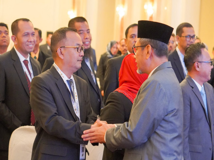 Penjabat Bupati Hadiri Rapat Tim Teknis dan Sidang ke-19 Komite Kerja Pembangunan Sosial Ekonomi Malaysia-Indonesia.