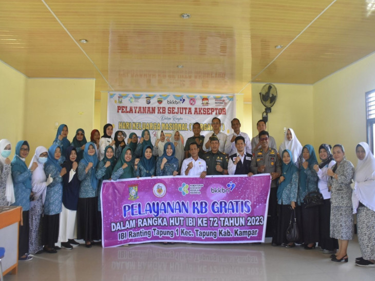 Kolaborasi Pemerintah, PKK dan TNI Serta Partisipasi Aktif Masyarakat Sukseskan  Pelayanan Sejuta Akseptor Sempena Harganas KE- 30