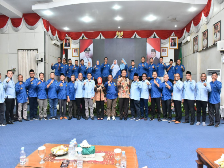 Pj. Sekda Kampar Hadiri Pengukuhan PD IKA UNRI Kampar.