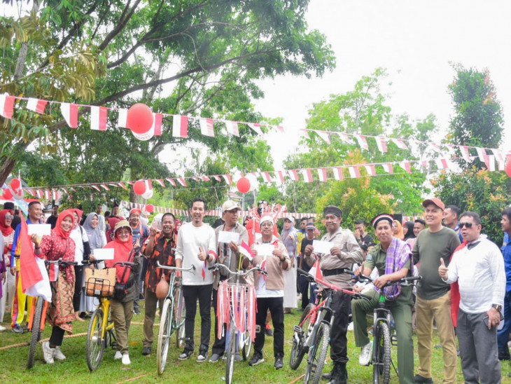 Sempena HUT RI KE-78, Diskominfo Bersma DLH Kampar Meriahkan Dengan ...