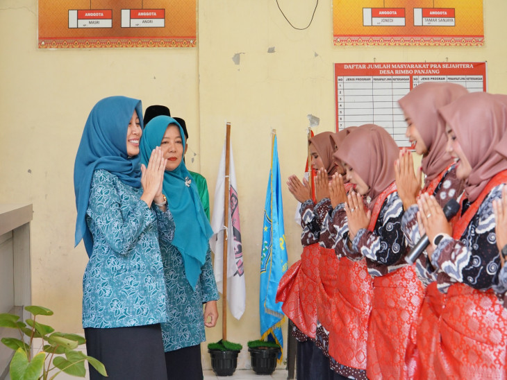 Buka Lomba UP2K TP PKK Kab. Kampar, Pj Ketua TP PKK : UP2K Merupakan Upaya Dalam Rangka Meningkatkan Perekonomian Keluarga Oleh Perempuan. 