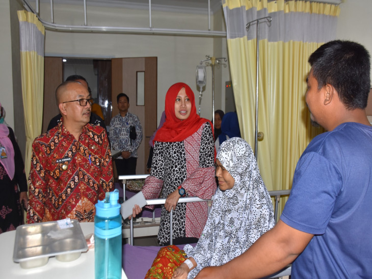 Pj Bupati Kampar dan Pj. Ketua  TP-PKK Kampar Tinjau Pelayanan RSUD Bangkinang. 