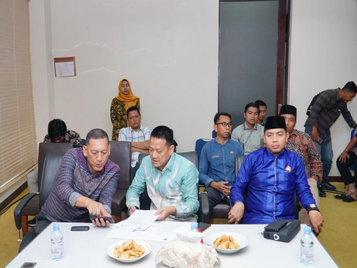 Zoom Meeting Terkait NPHD dengan Mendagri, Sekda Kampar : Alhamdulilah Kampar Sudah Lakukan Penandatangan MoU dengan KPU dan Bawaslu Kampar. 