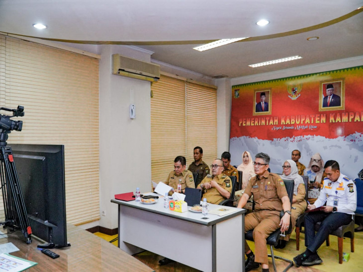 Ikuti Rakor Pengendalian Inflasi Daerah Melalui Zoom Meeting, Pemda Kampar Katakan Pasokan Pangan Untuk Kabupaten Kampar Masih Cukup dan Terkendali. 