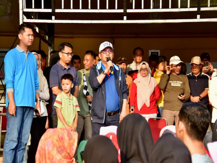 Meriah, Di Ikuti Ribuan Peserta Pj Bupati Kampar Lepas Peserta CFD Berhadiah Dalam Rangka HUT RI ke 78. 