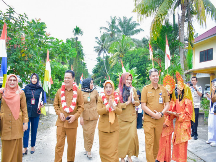 Komitmen Peningkatan Pelayanan Posyandu,  Pj Sekda Ramlah Launching Lomba Posyandu Tingkat Kabupaten Kampar. 