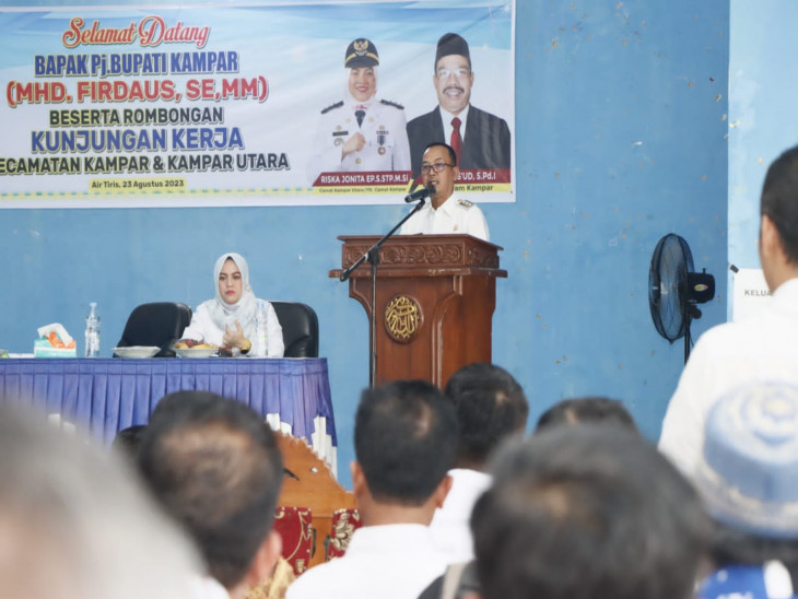 Pertemuan dengan Dua Kecamatan. Pj Bupati Kampar Muhammad Firdaus : Bangun Negeri, Seluruh Komponen dan Elemen Masyarakat Mesti Bersatu Padu. 