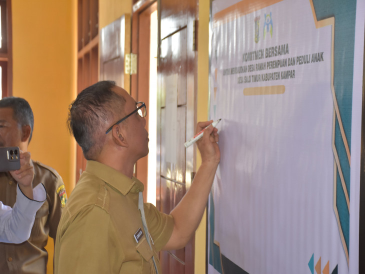 Tanda Tangani Komitmen Pada Launching Desa Ramah Perempuan dan Perlindungan Anak, Pemerintah Kabupaten Kampar Optimalkan Potensi Perempuan dan Anak Untuk Kemajuan Pembangunan. 