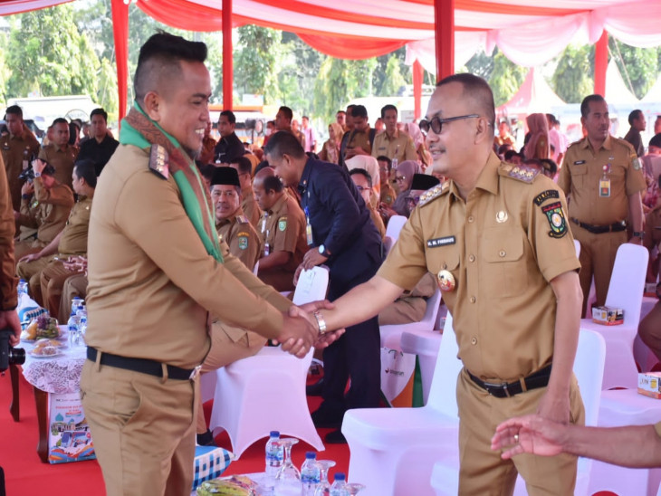 Usai Pembukaan Roadshow Bus KPK, Pj Bupati Kampar Ikuti Langsung Sosialisasi Anti Korupsi. 