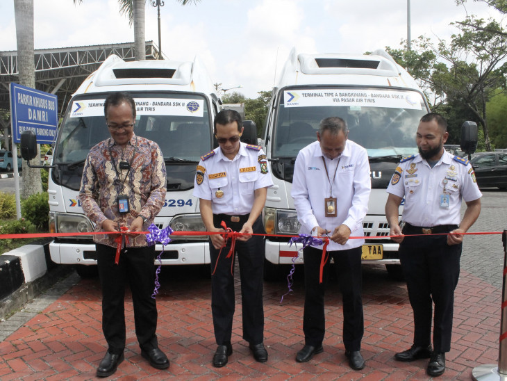 Trayek Pemadu Moda Bandara SSK II Pekanbaru - Terminal Bangkinang ...