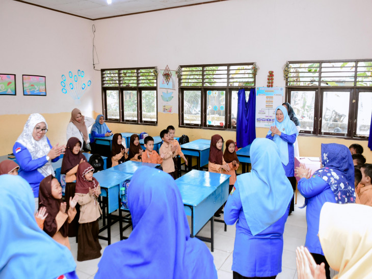 Pantau Proses Belajar Mengajar Di SD Kelas Awal, Bunda Paud Kab. Kampar Katakan Beri perhatian Lebih Pada Masa Transisi Paud Ke SD