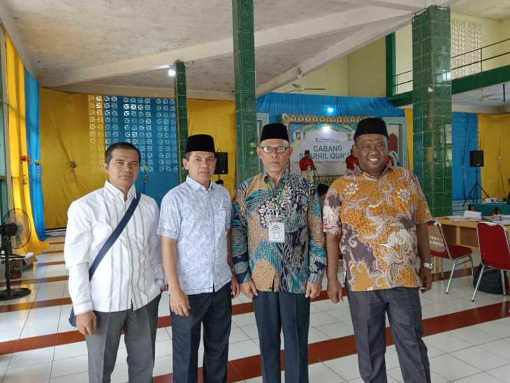 Plh Kemenag Kampar Bersama Ketua LPTQ, Saksikan Langsung Cabang Syarhil Qur'an