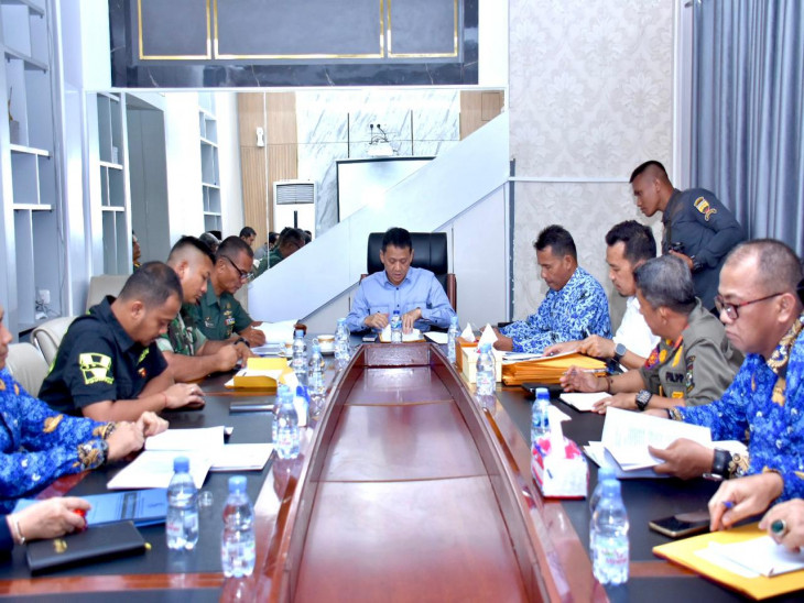 Pj Bupati Kampar Lakukan Rapat Penertiban Aktivitas Ilegal Galian C, Hambali : “Kita harus tertibkan aktifitas Galian C.”