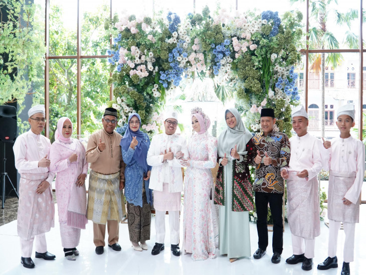 Pj. Bupati Kampar Hadiri Sekaligus Menjadi Saksi Akad Nikah Putri Bapak H. Alamsyah dengan Putra Bapak H. Afrizal