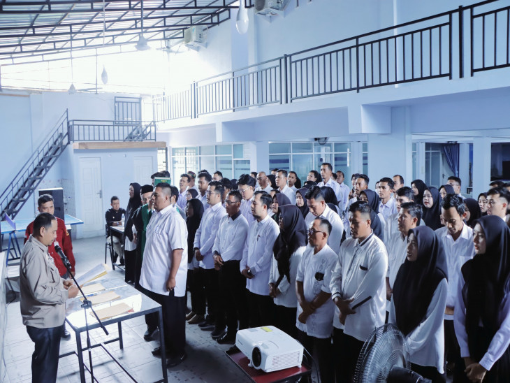 Panwaslu Kecamatan Kampar Lantik 77 Orang Pengawas TPS Sekaligus Pembekalan. 