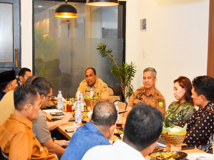 Pemkab Kampar Hadiri Pertemuan dengan PT EMP Bahas Progress Participating Interest (PI) 10% Wilayah Kerja Bentu. 