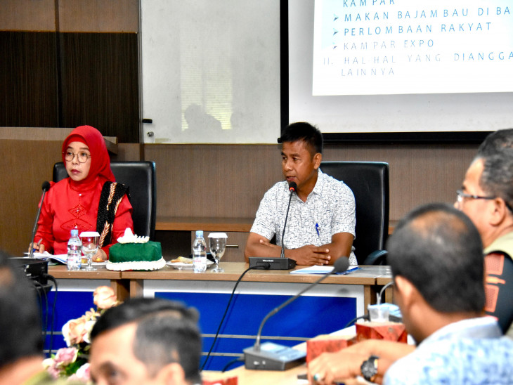 Pimpin Rapat Lanjutan HUT Kampar Ke-74, Pesan Pj Bupati Kampar “Semarak HUT Kampar Harus Meriah.”