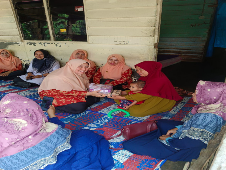 DWP-UP Ambil 40 Anak Asuh Stunting Dikecamatan Kampa.Indri Irwan : “Ini bentuk komitmen Bunda Asuh Stunting dalam menuntaskan Stunting.”