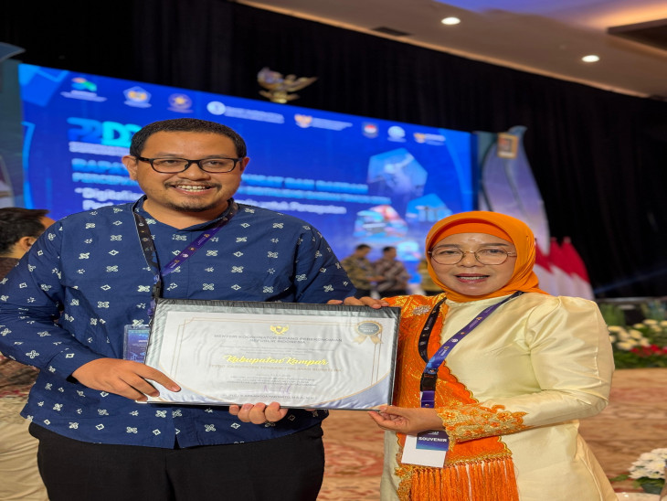 Diterima Pj Sekda Kampar, Kabupaten Kampar Raih Penghargaan TP2DD Terbaik I di Wilayah Sumatera.