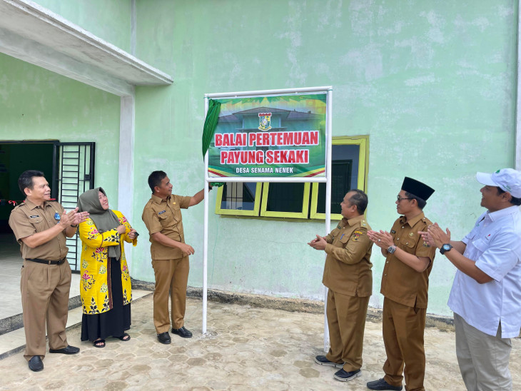Resmikan Gedung Balai Payung Sekaki dan Peresmian Rumah Konveksi Sinama Nenek, Pj Sekda Kampar Apresiasi Karena Bisa meningkatkan Perekonimian Masyarakat.