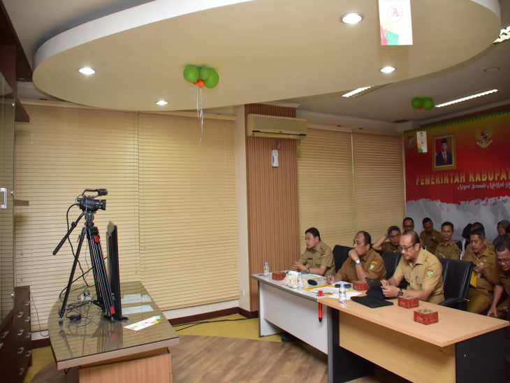 Pemkab Kampar Ikuti Zoom Meeting terkait Penanggulangan Penyakit TBC.