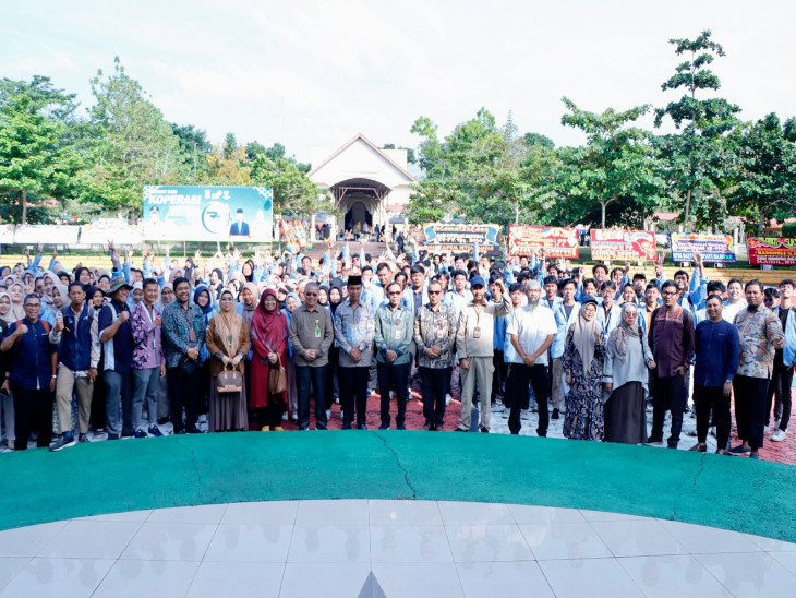 Lepas Kukerta Mahasiswa UNRI di Kabupaten Kampar, Ahmad Yuzar ; Berbaurlah Dengan Masyarakat serta Bantu Program - Program Desa. 