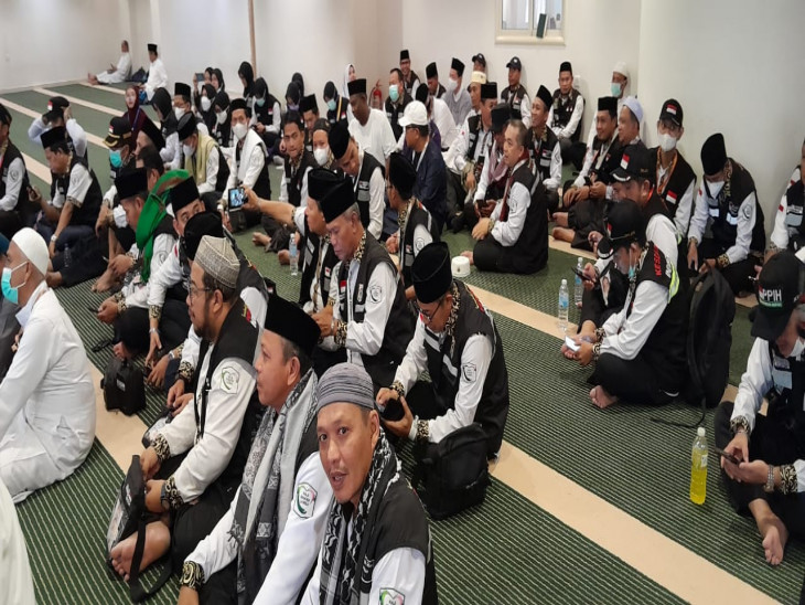 Matangkan persiapan Armuzna,Petugas Kloter 5 BTH mengikuti Rapat bersama Wakil Menteri Agama RI.