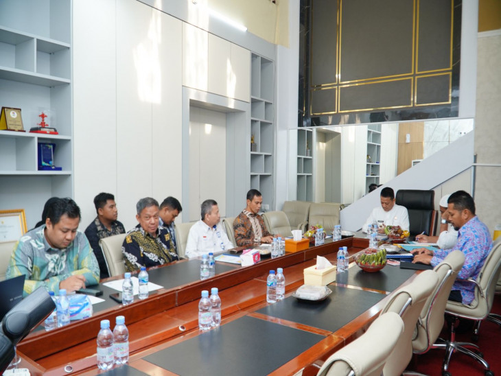 Pj Bupati Kampar Pimpin RUPS PT. Bumi Kampar Sarana Energi.