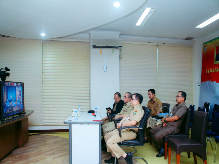 Wakili Pj.Bupati Kampar Hambali, Asisten III Azwan Ikuti Rakor Penyuluhan Hukum Serentak Terkait Netralitas Aparatur Pemerintah Melalui Virtual