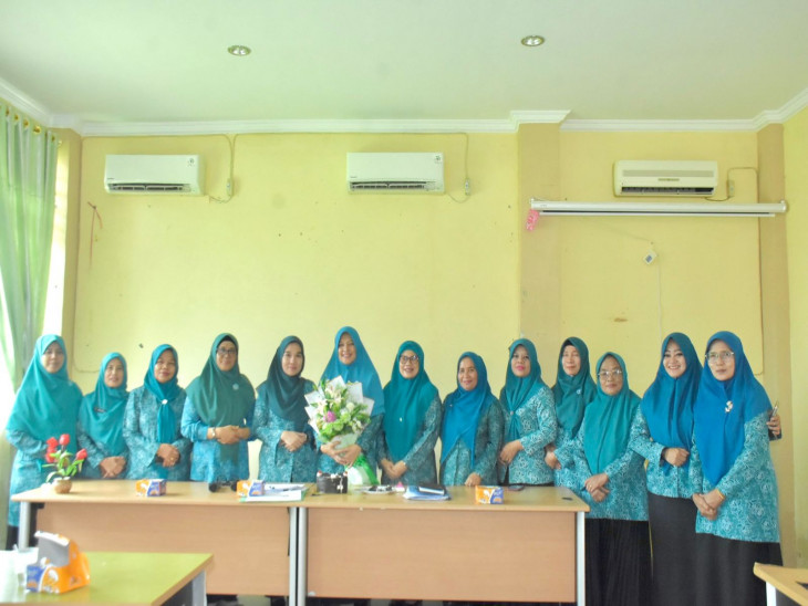 Lakukan Rapat Kerja Serta Evaluasi Kegiatan TP PKK Kab. Kampar, Ricana Hambali Tegaskan Tajamkan Pembinaan Kepada Kader-Kader PKK Di Kecamatan dan Desa