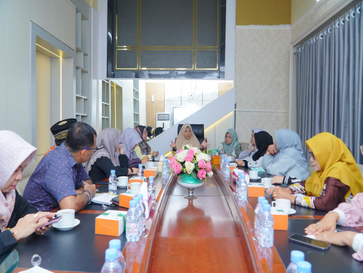 Pimpin Langsung Rapat Renja PP PAUD Kab. Kampar.Ricana Hambali Tegaskan Untuk Lakukan Pemetaan Untuk Memudahkan Sosialisasi Dan Evaluasi Bagi Penyelenggara PAUD. 