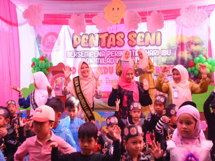 Bersempena Peringatan Hari Ibu Tahun 2024, Paud Mutiara Bunda Gelar Milad Ke 15  Tahun