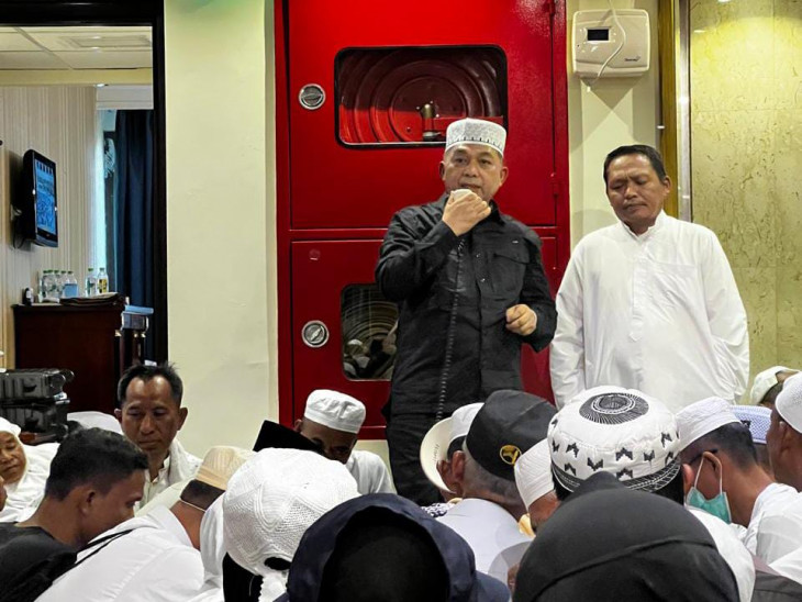 Jelang keberangkatan ke Mekkah, Jamaah Kabupaten Kampar kloter 5 BTH ikuti Manasik Haji.