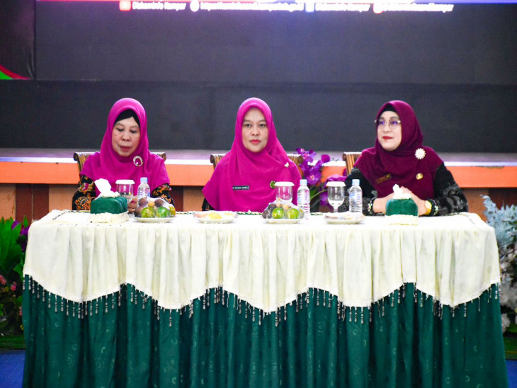 Buka Sosialisasi Standar Penyelenggaraan PAUD, Ricana Hambali Tekankan Jadikan PAUD Berkualitas Di Kabupaten Kampar. 