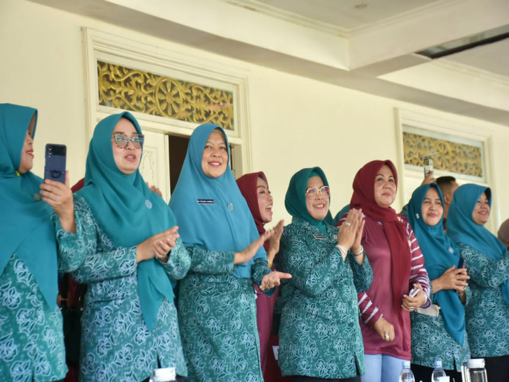 Pj. Ketua TP PKK Kab. Kampar Hadiri Pembukaan Jambore PKK Prov. Riau Di Pekanbaru