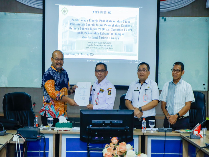 Entry Meeting BPK – RI Perwakilan Provinsi Riau Dalam Rangka Pemeriksaan Kinerja Pendahuluan Atas Upaya Pemerintah Daerah Dalam Peningkatan Kualitas Belanja Daerah Tahun Anggaran 2020 s/d Semester I 2024 di Kab. Kampar. 