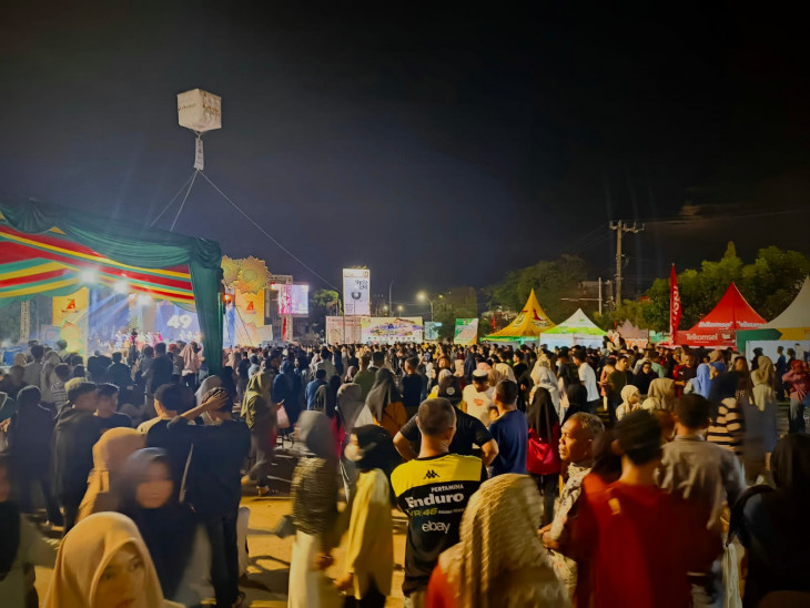 Ribuan Pengunjung Padati Malam Penutupan Kampar Expo 2024.