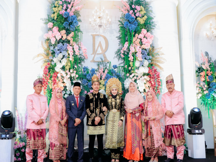 Akad Nikah Putra Kadispenda, Pj Bupati Kampar Hambali ; Semoga Menjadi Keluarga Sakinah, Mawadah dan Warahmah. 